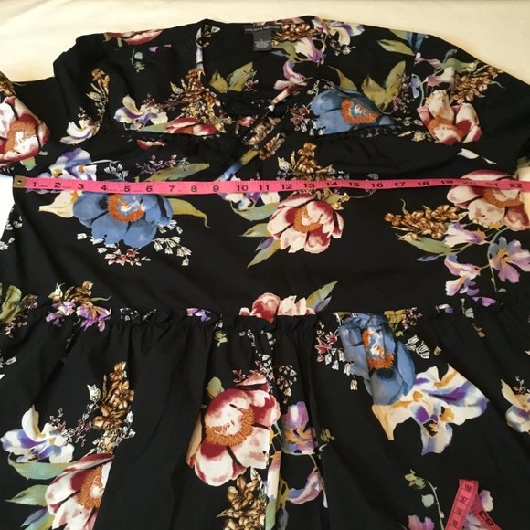 Cute Floral Baby Doll Blouse Crew Neck Keyhole Tie Closure Ladies Size Large - Picture 5 of 9